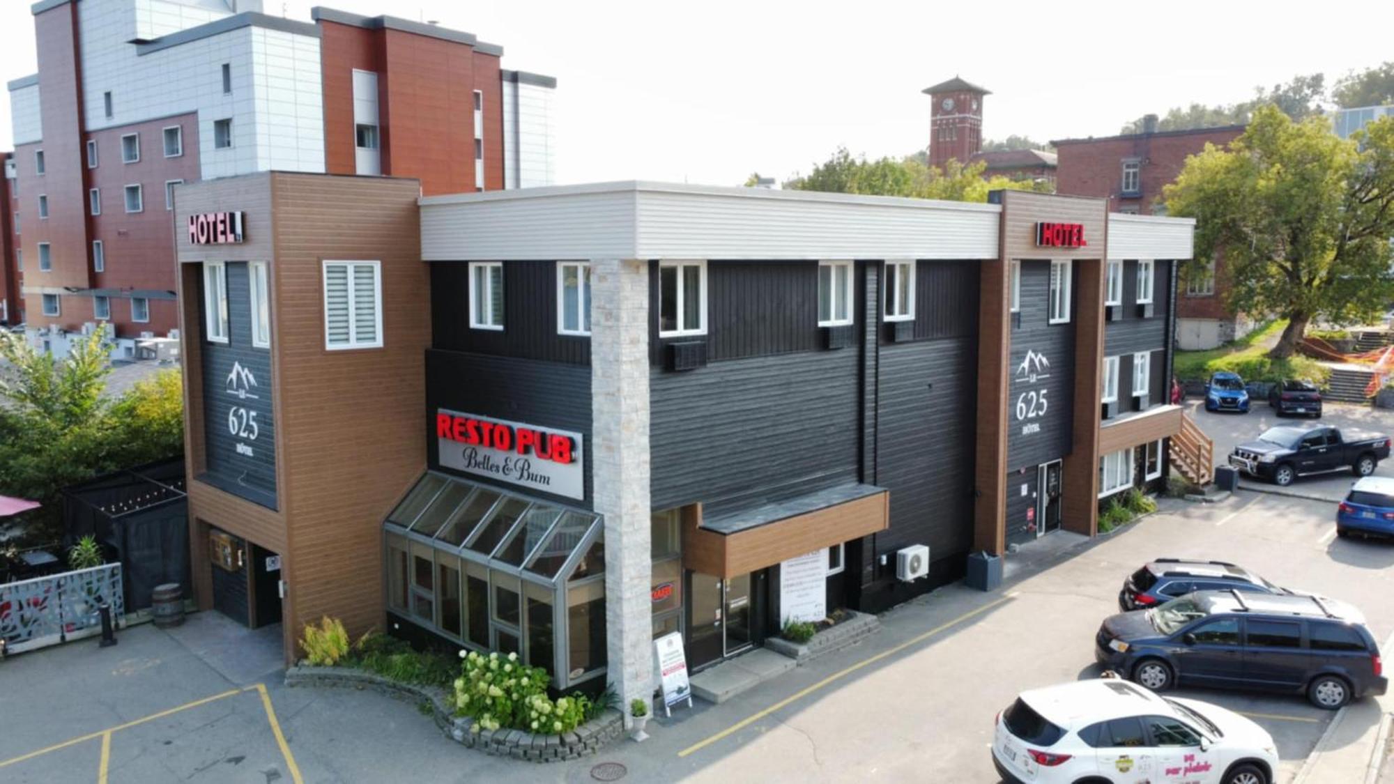 Hotel Le 625 La Malbaie Exterior photo